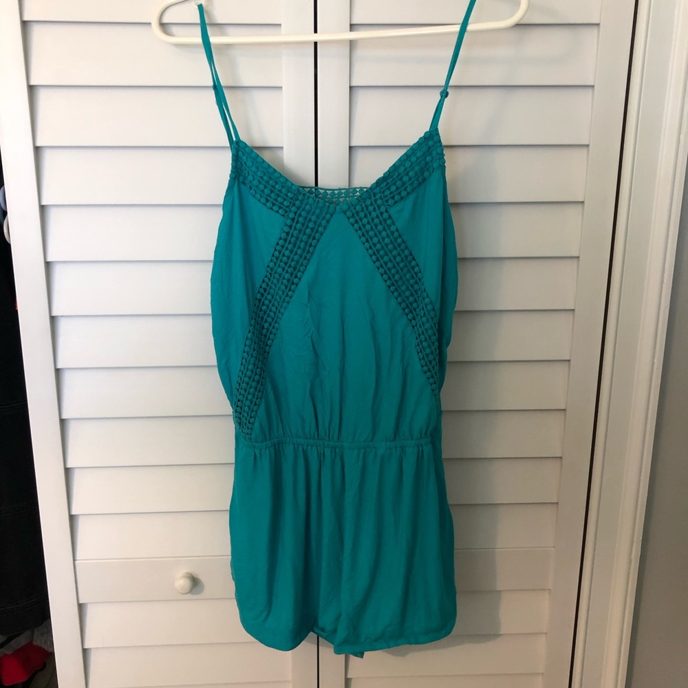 🌸 AE teal romper